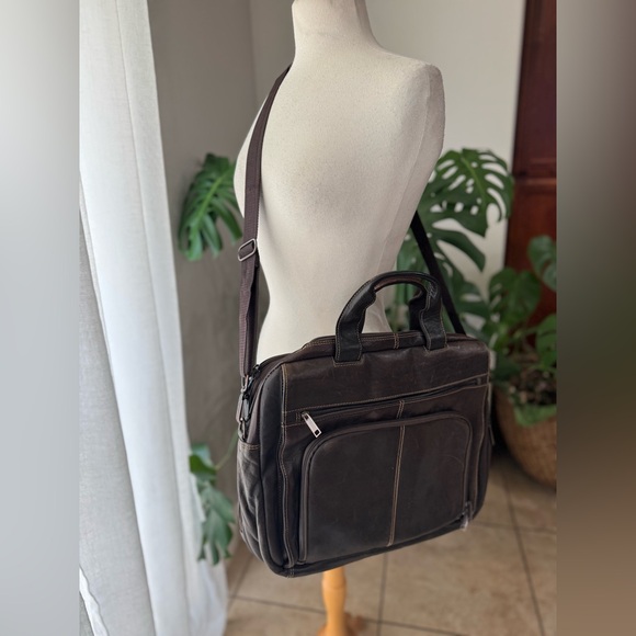 Wilsons Leather Laptop Messenger Bag • Brown Genuine Leather Briefcase